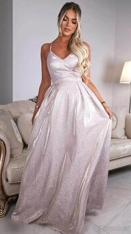 Princeznovské plesové/maturitní šaty