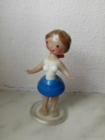 Skleněná figurka Panna