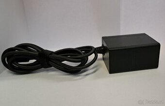 Nabíječka na NINTENDO SWITCH originál