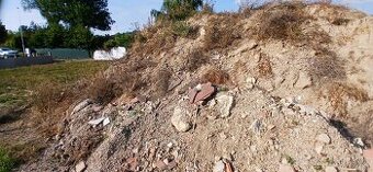 Suť hlína ma zavážku