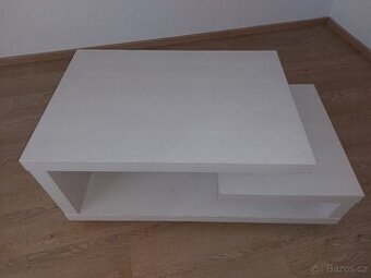 Stolek na kolečkách