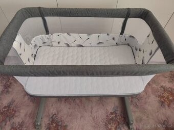 Postýlka na kolečkách, houpátko pro miminko, podložka na hra