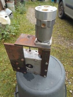 šneková převodovka - 1