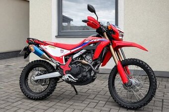 Honda CRF300L 2024 – plná výbava, 4 500 km, záruka + STK