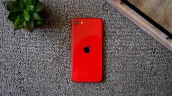 IPHONE SE 2020 / 64 GB . (PRODUCT) RED +Příslušenství Zdarma