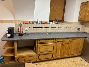 Masivni dubova kuchyn