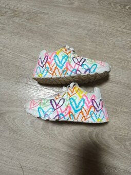 Boty Sketchers srdíčka vel. EUR 29