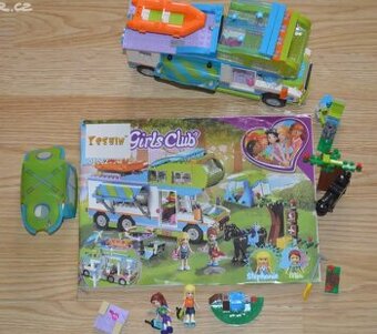 kostky ,,Lego" Friends obytný přívěs