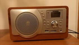 Retro rádiopřijímač Hyundai PR 809