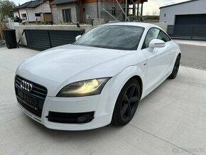 AUDI TT 2.0TFSi S-LINE