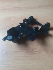 Kryt na motor