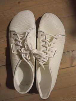 Barefoot Leguano 44