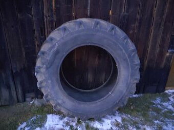 Pneu 16,9/14-30