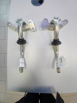 Nové ND - panty 5.tých dveří Mercedes R320