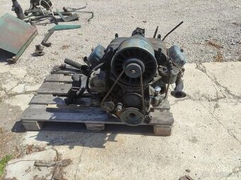 Motor Multicar 22