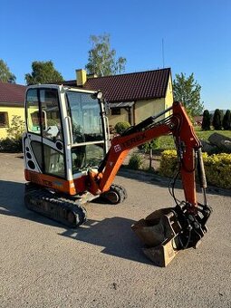 Minibagr Terex tc16 2008 3x lzice