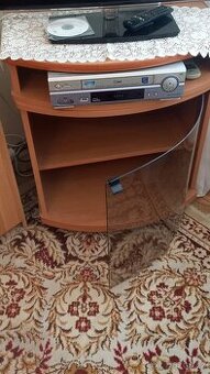 Stolek pod TV - 1
