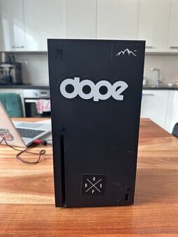Microsoft Xbox Series X 1TB + Ovladač