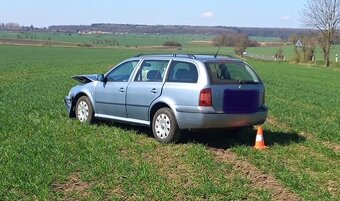 Spěchá Oct 81kw L&K žlutá kůže zelená metal + dobrý motor