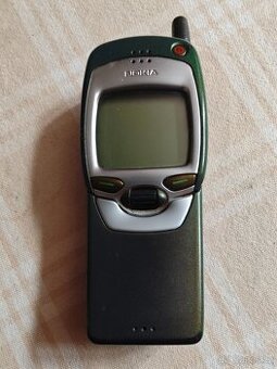 Mobilní telefon Nokia 7110