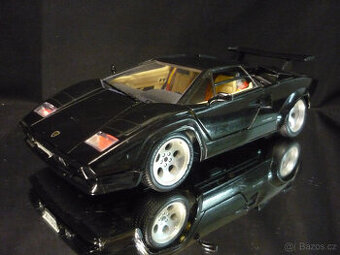 Lamborghini Countach Bburago 1/18