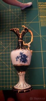 Porcelánová amfora Royal Dux