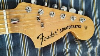 Fender Stratocaster Vintera 70s Deluxe MN 3SB