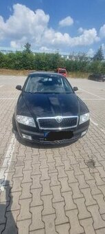 Auto, náhradní díly případně oprava a nová STK rez. do 20.7