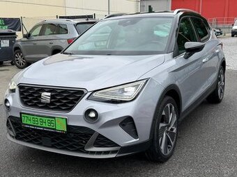 ►► SEAT ARONA FR 1,0 TSI - 81 kW, AUTOM. PARKOVANÍ, NAVI ◄◄