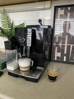 kávovar Delonghi ecam cappuccino