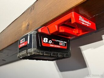 Držáky pre aku náradí Milwaukee