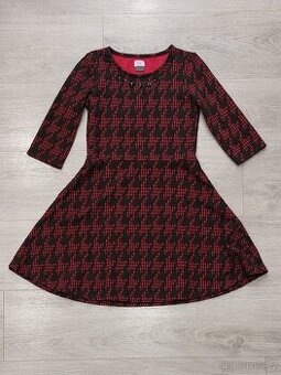 teplejší šaty, vhodné třeba na Vánoce 134/140