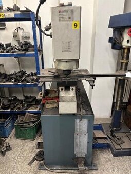 Vysekávací stroj Durmazlar IRONWORKER P55