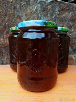 Med přímo od včel