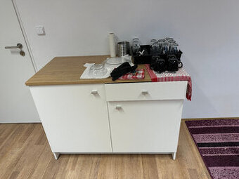 Spodní skříňka s dvířky