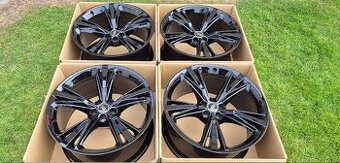 Originální alu kola Audi Sport Q8 SQ8 R21