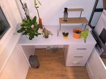 Pracovní stůl / psací stůl – bílý