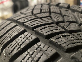 215/60/16 zimní - 1 kus