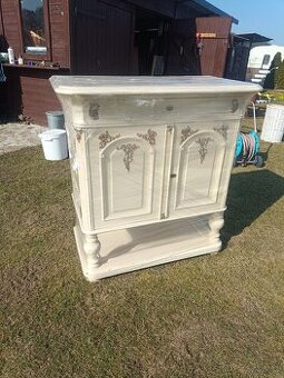 Starožitná komoda,, Ludvík "