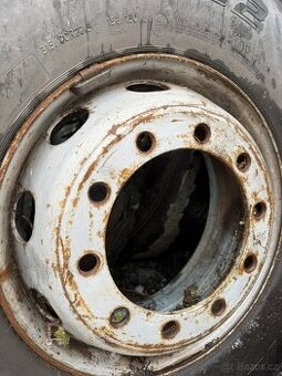 Bezdušový disk R22,5