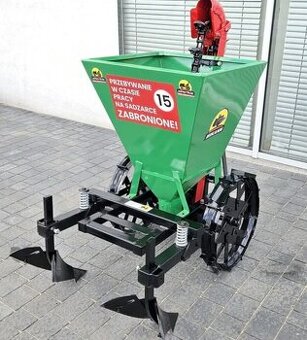 Jednořádkový sazeč brambor