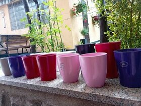 Keramické květináče nové