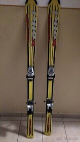Prodám dětské carvingové  lyže Volkl Racetiger 150cm