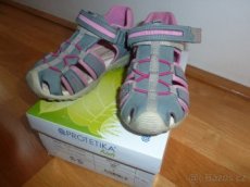 Dívčí kotníkové sandálky Protetika - 1