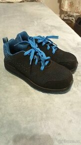 Dámske pracovní boty s ocelovou špičkou