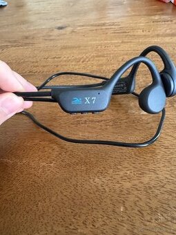 X7 sluchátka pro plavání Bluetooth