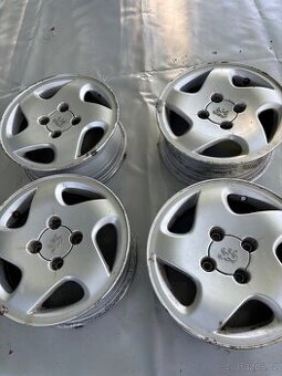 Peugeot 4x108 r13