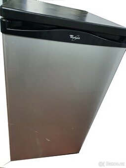 Chladnička Whirlpool bez mrazáku, stříbrná