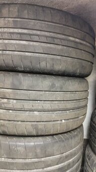 Pneu Goodyear 275/40R18 103Y - 1