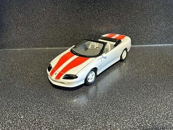 Chevrolet Camaro cabrio 1:18